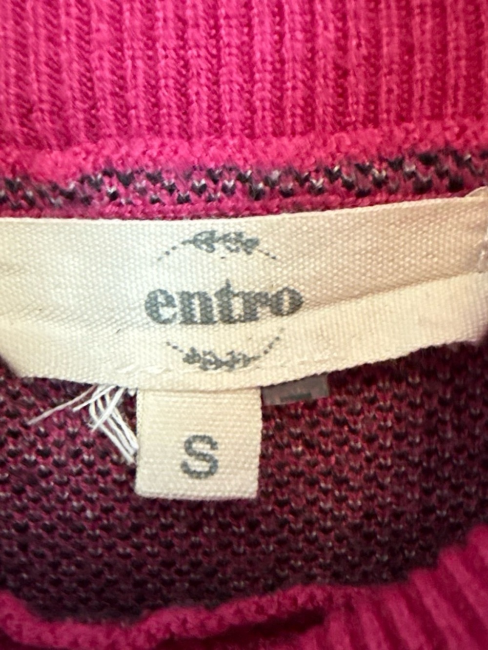 entro Hot Pink Leopard-Print Mock Neck Sweater - Picture 3 of 4